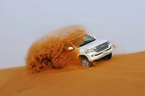 dubai desert safari tours on holi 2025