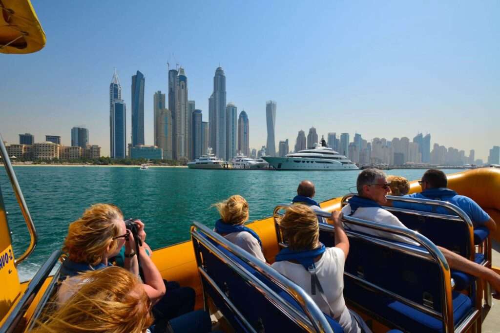 places to explore in dubai with family