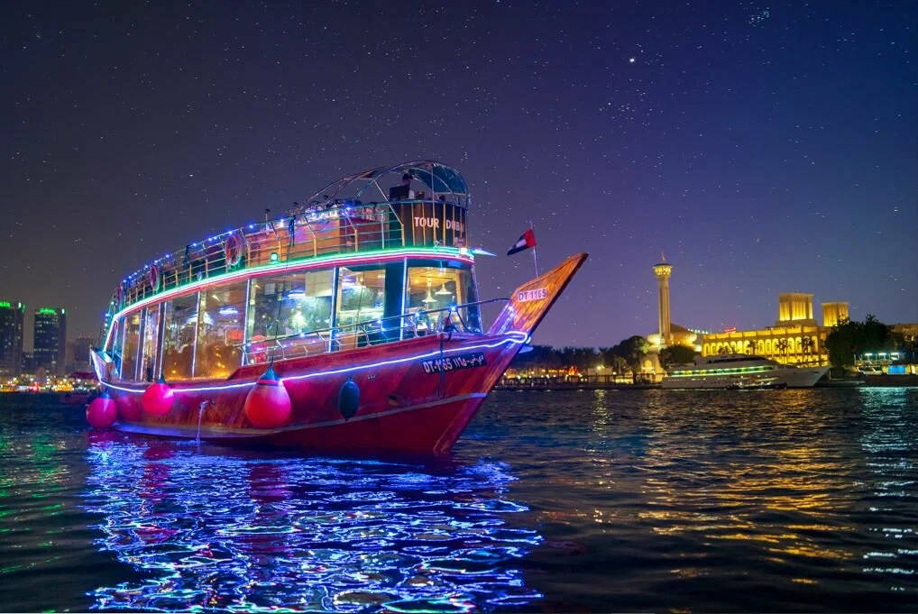 Dhow Cruise Dubai Marina Tour