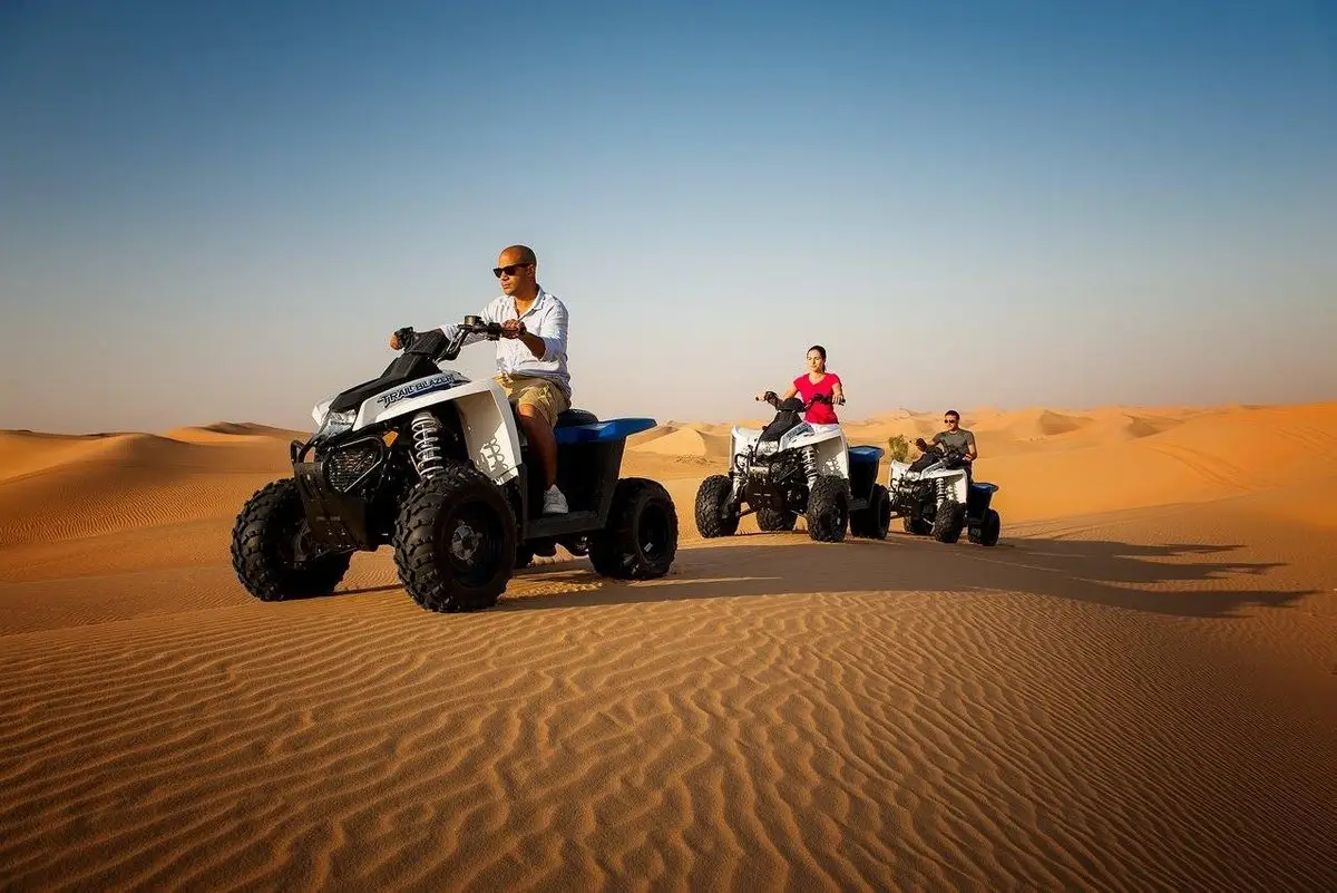 vagen ride in desert tour