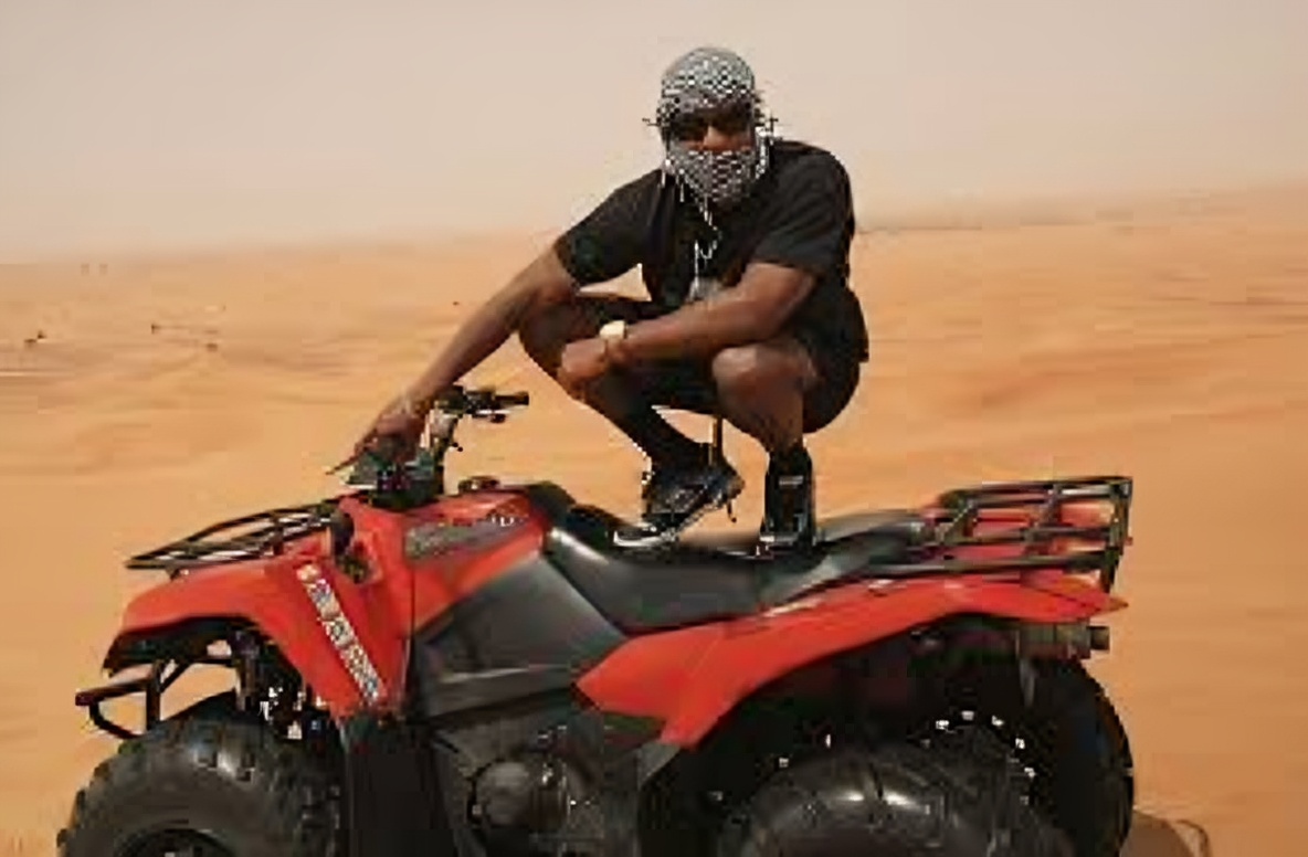 Desert safari quad biking experience in Dubai