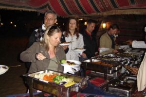 What to Eat on a Dubai Desert Safari